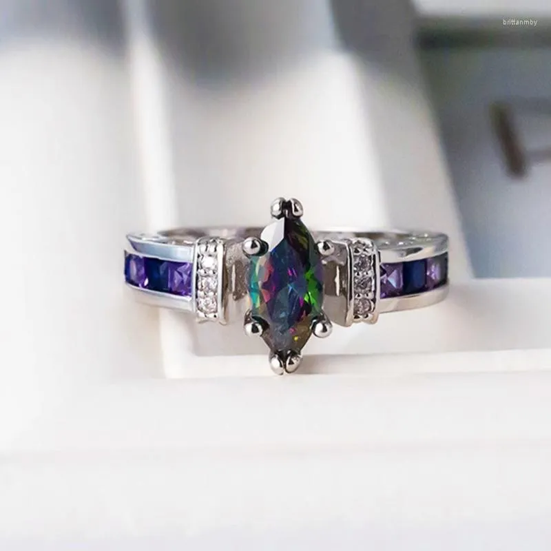 Pierścionki ślubne caoshi luksus kolorowy krojona markizowa kształt cz kamienny pierścionek zaręczynowy dla kobiet Walentynki Girl