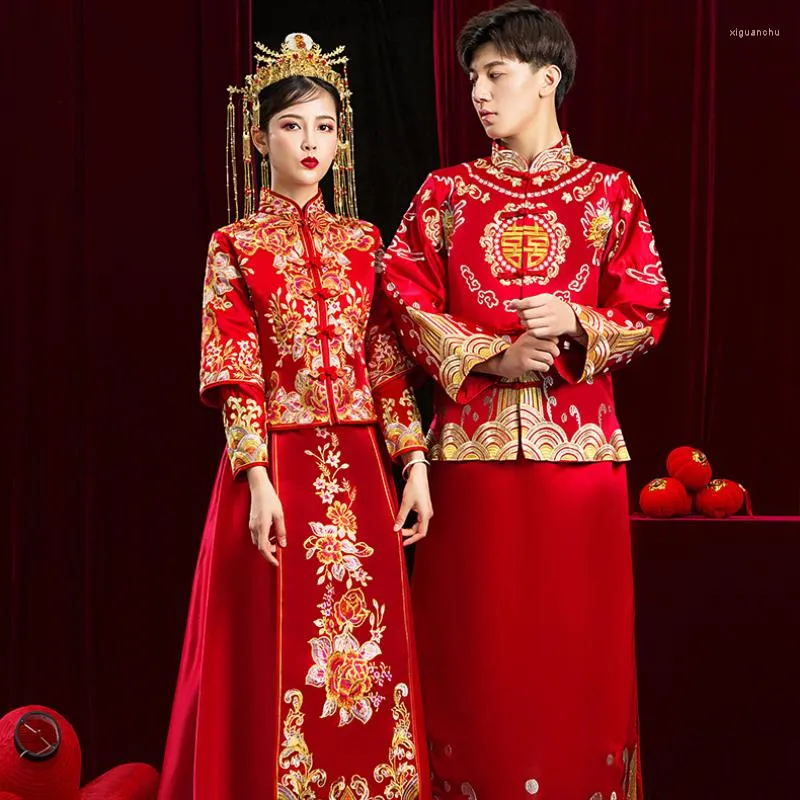 Vêtements ethniques Robe de mariée chinoise Traditionnelle Cheongsam Vintage Plus Taille Moderne Rouge Couple Qipao Jupe Femmes Homme Tang Costume Oriental