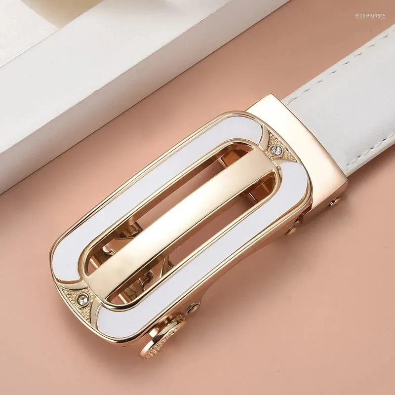 Ceintures Ceinture automatique pour femmes en cuir véritable toutes les dames assorties signifient un concepteur spécial