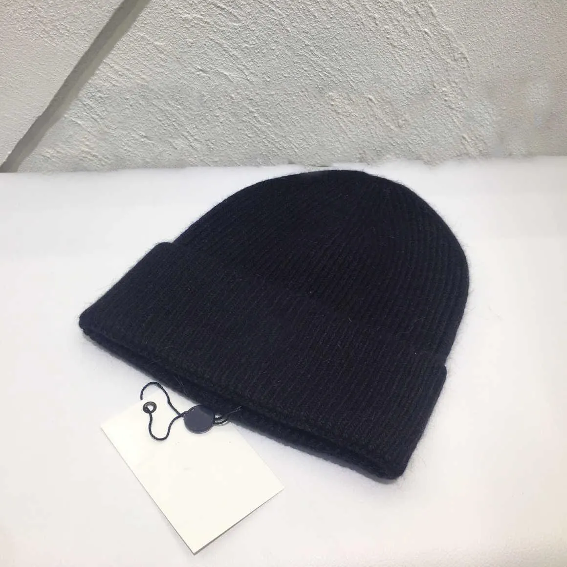 Gorro de malha masculino e feminino de grife bonés de caveira de luxo inverno esqui manter quente pele de coelho caxemira chapéus de moda ao ar livre casuais 8 cores saco de pó grátis