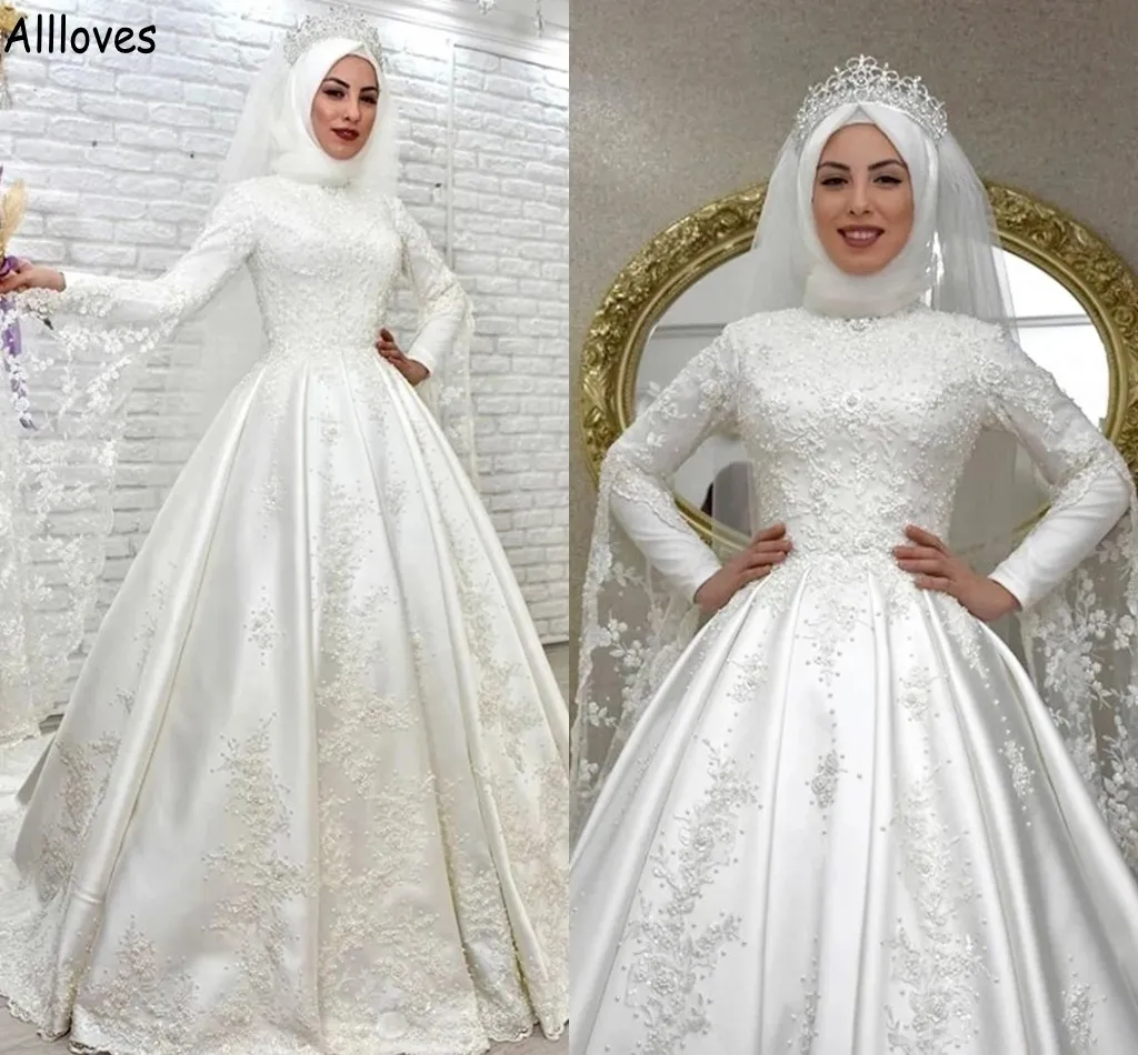 Charming Muslim A Line Wedding Dresses High Neck Long Sleeves Dubai Arabic Islamic Brial Gowns Lace Appliques Beaded Elegant Satin Vestido De Noiva Plus Size CL1578