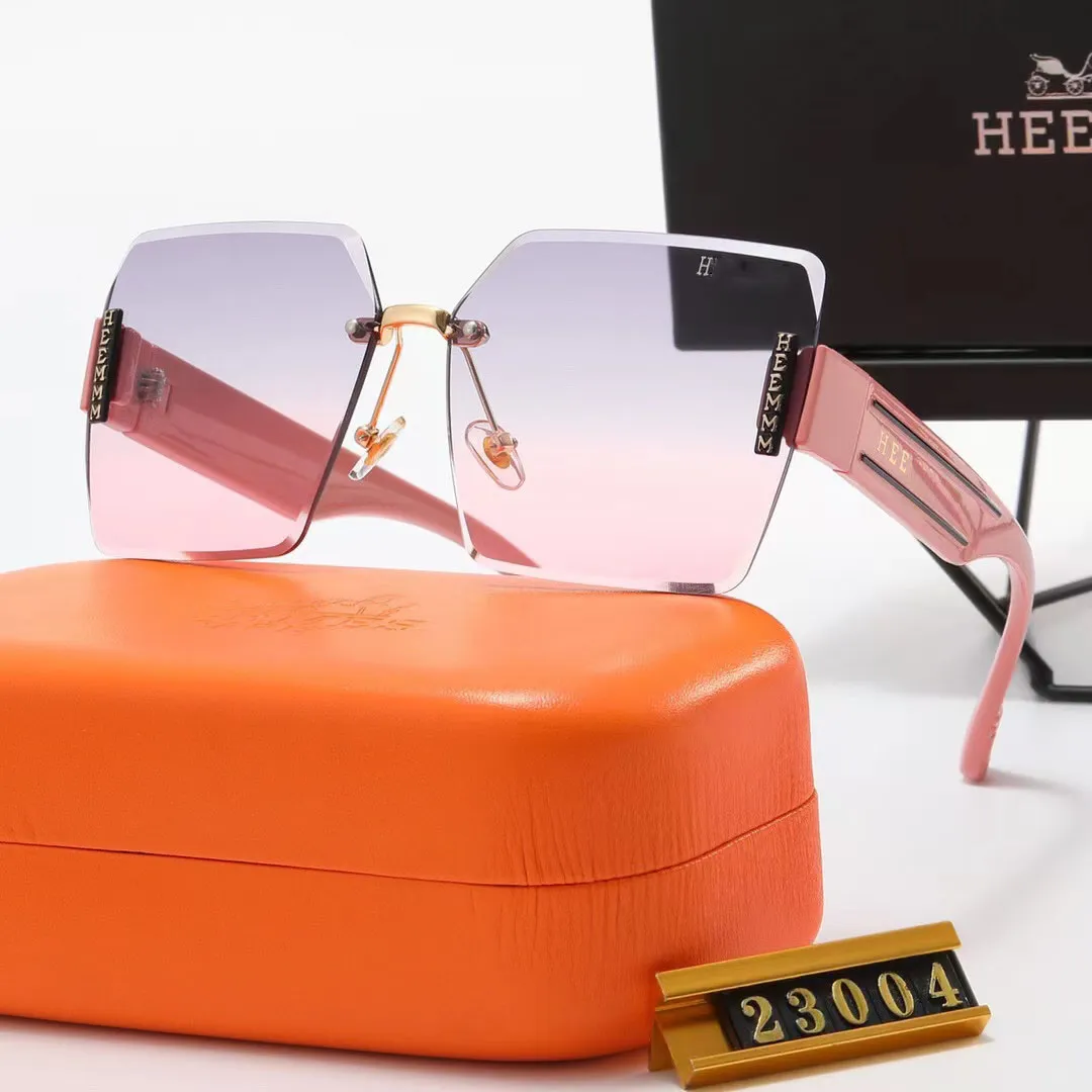 Designersolglasögon Mode Solglasögon UV-beständiga populära män kvinnor lyx Retro Designers fyrkantiga solglas Casual Mångsidiga glasögon med boxpresent