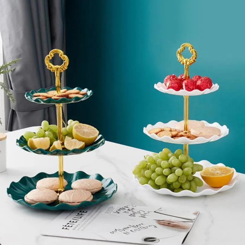 Derees borden European Style Threelayer Candy Tray Living Room Creative Fruit Cake Stand Refreshment for Christmas Party 221208