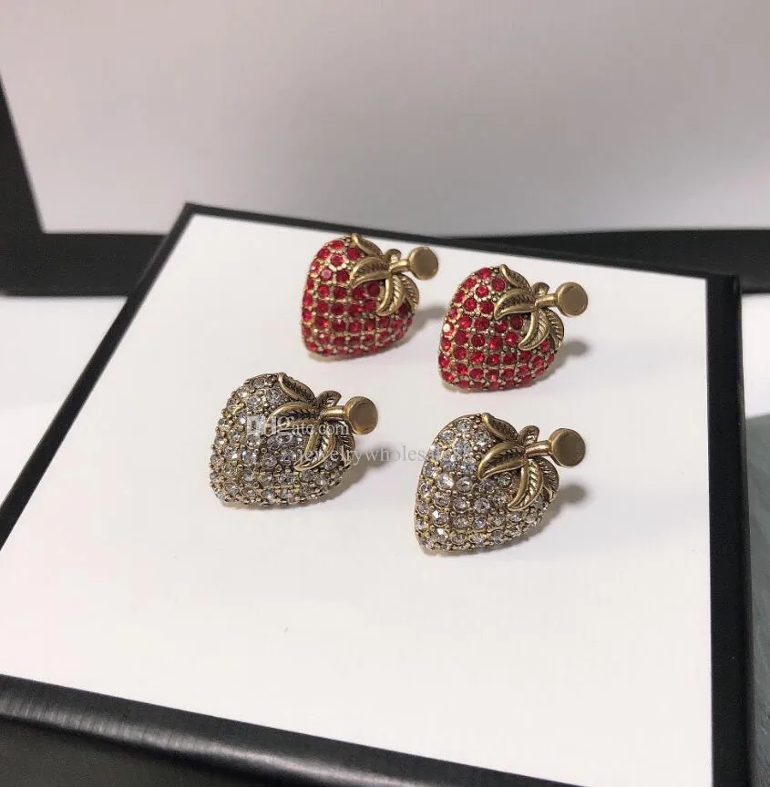 Retro full diamant jordgubbe örhängen klassiska märke öron studdesigner örhängen har stämpel för kvinnor lady party bröllop smycken med låda
