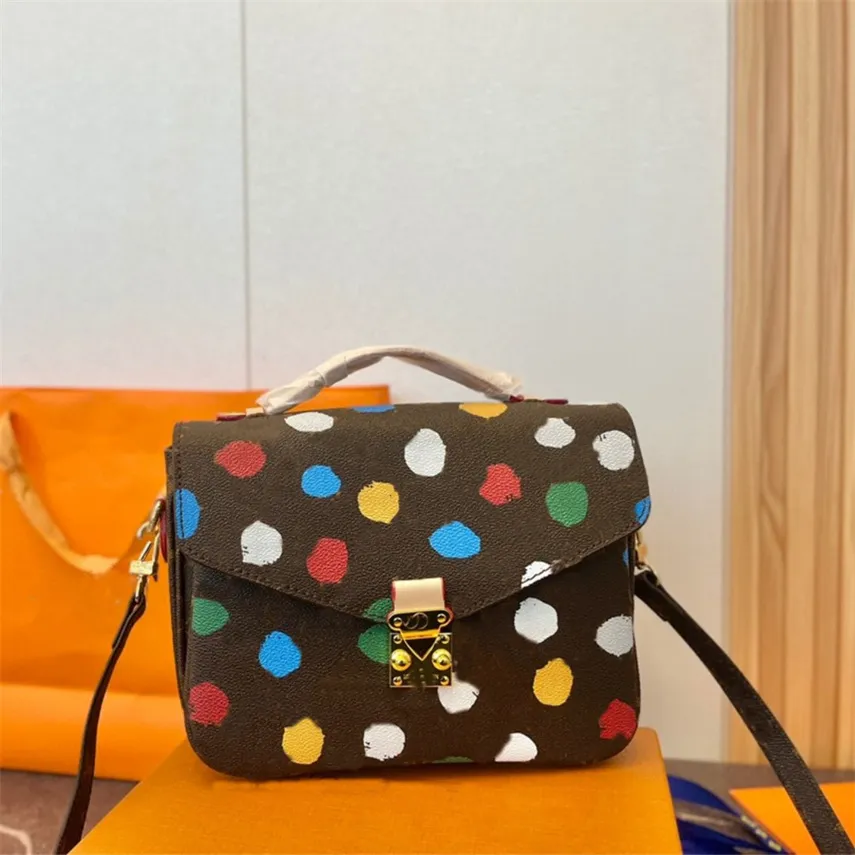 Women Luxurys Designers Bags Graffiti Handbag Women Purses Handbags Messenger Shoulder Bag Luxury Crossbody Girls Tote Wallet