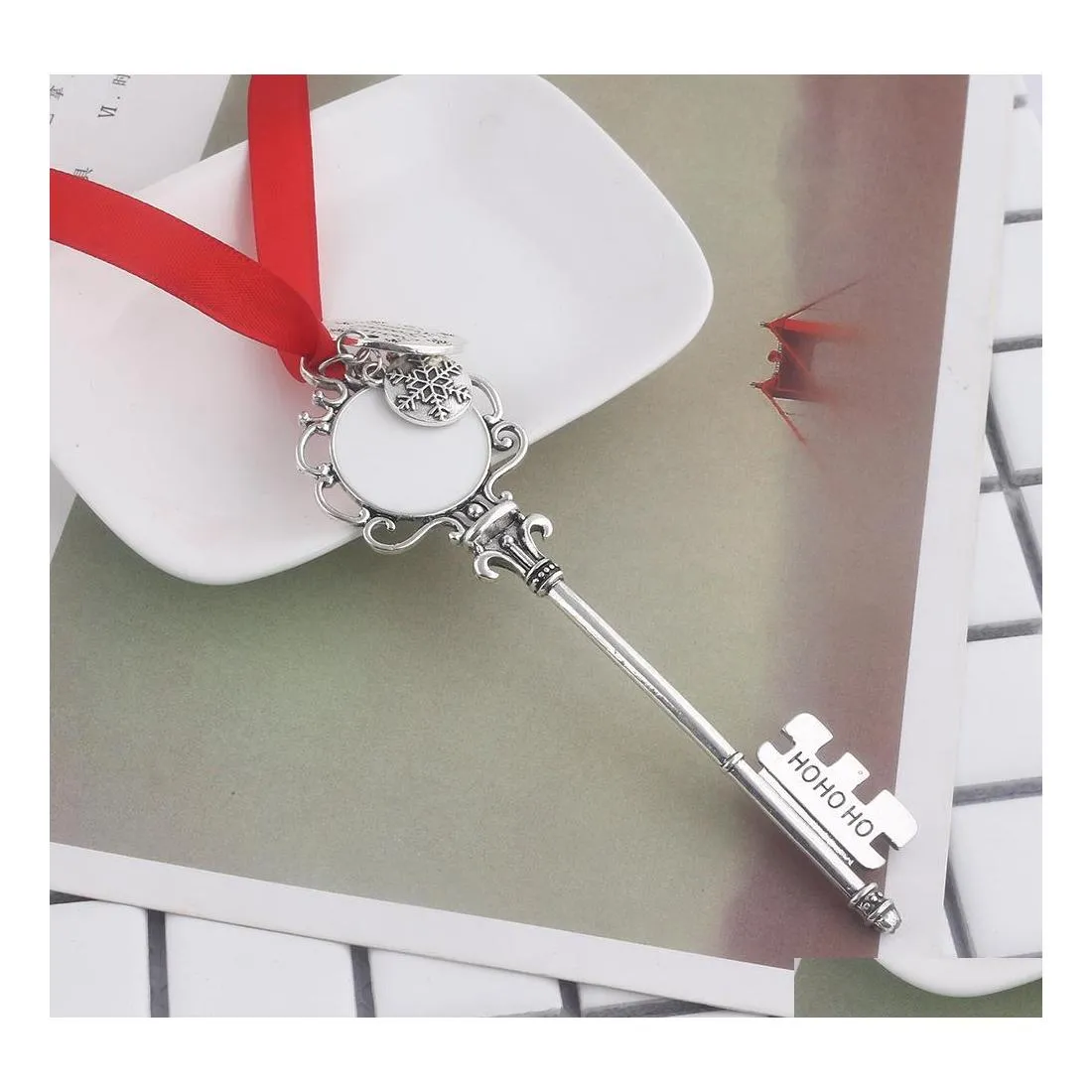 Favor Favor Favor Criativo Presente de Christmas Keychain Snowflake Ribbon Magic Key Ornament Tree Gifts Decorações pendentes VTKY2182 Drop dh9pq