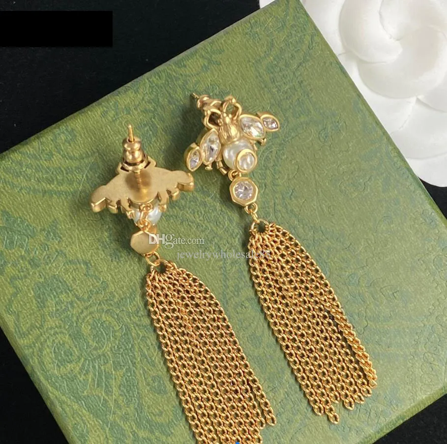 Luksusowy długi łańcuszek z frędzlami wiszące kolczyki kolczyk klasyczny marka projektant list pszczoły kolczyk komunikat Ear Stud dla kobiet Lady Party biżuteria ślubna z pudełkiem