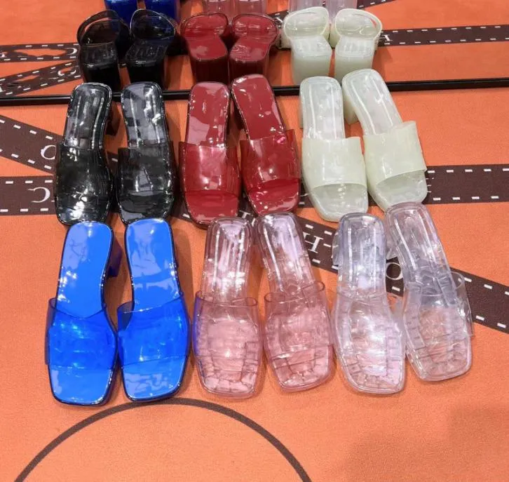 Designer Sandals Crystal Jelly Slip On Transparent Shoes Candy Color One Line Fashionable Waterproof Outdoor Beach Women Slippers5180205