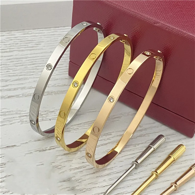 Fashion Love Screw Bracelet Designer Bracelets Brangle Bijoux de luxe pour femmes Titanium Steel Alliage Gold-plaqué ne s'est pas fondu et non allergique avec un sac en velours