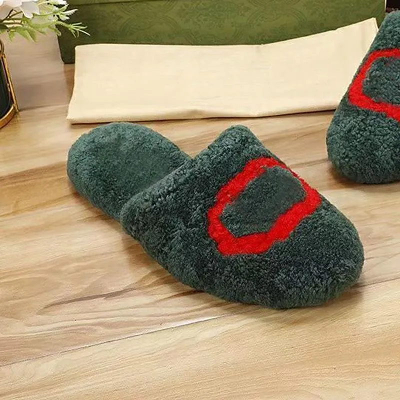 winter Men slipper fashion Lazy black white letter women designer shoes sexy platform Lady Cartoon Plush slippers 100% keep warm wool flops Large size 36-42-45 With box