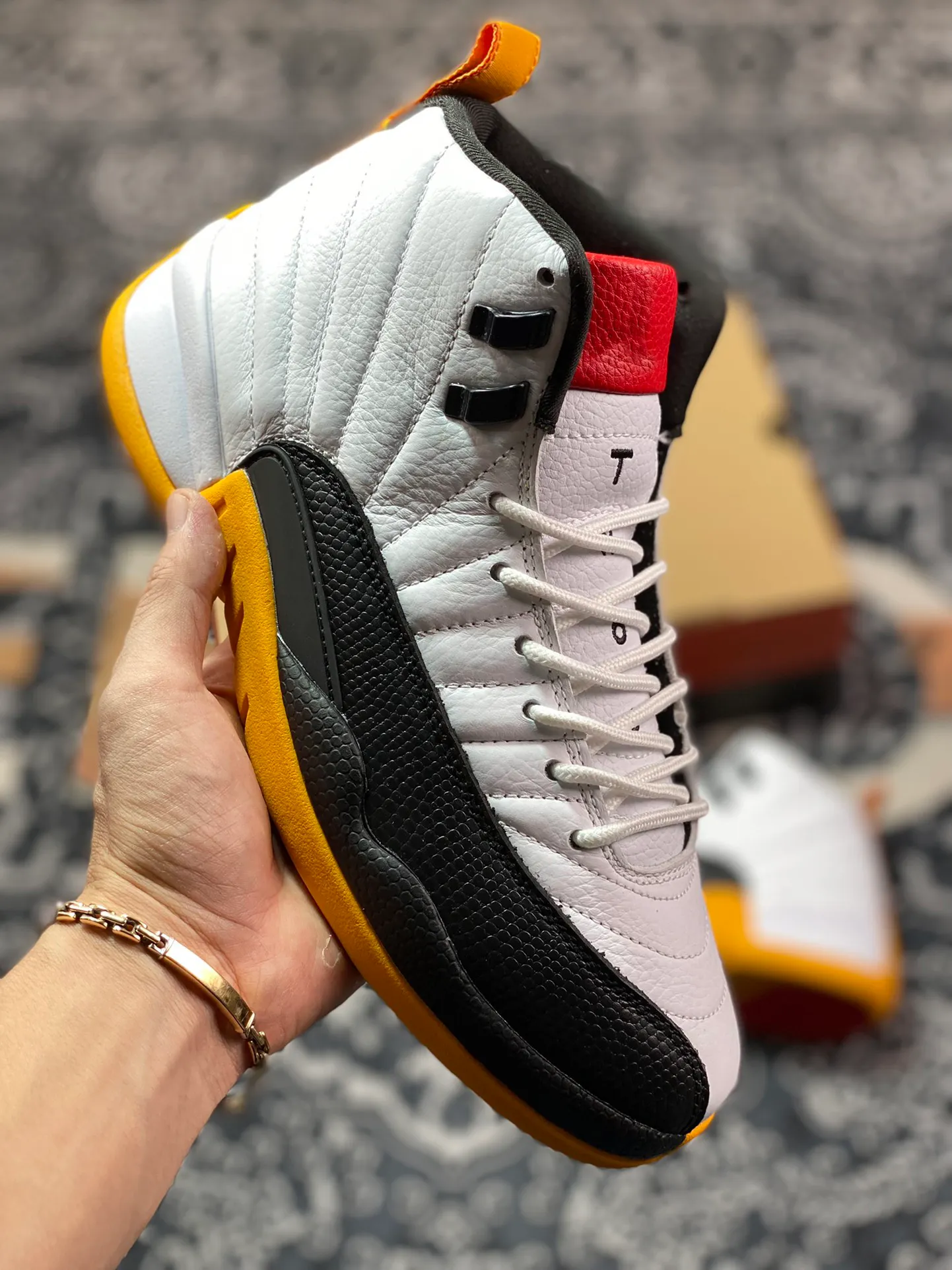 12s chinese top