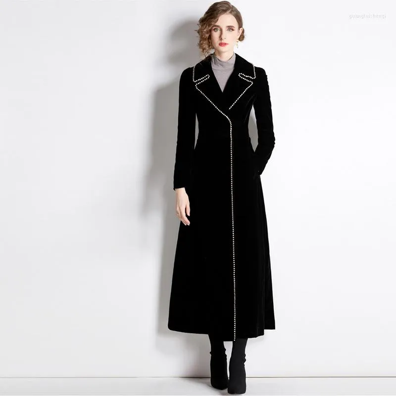 Gabardina de mujer de terciopelo negro para mujer Otoño Invierno 2022 cintura delgada cortavientos elegante de alta calidad abrigo largo ropa