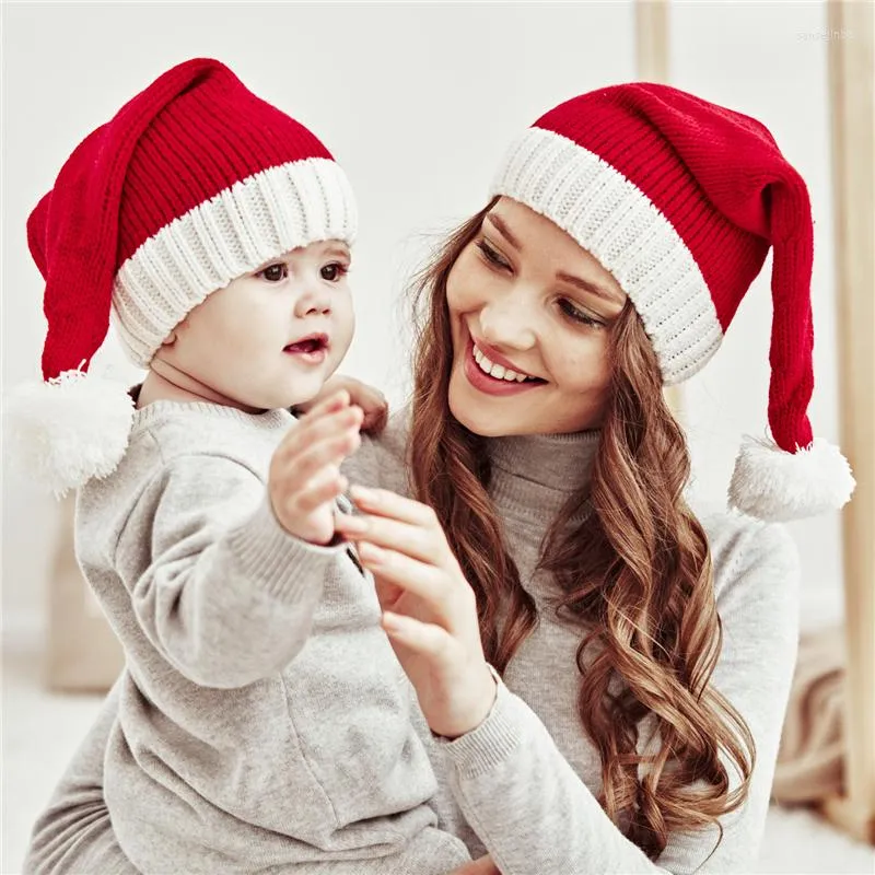 Acessórios para cabelos 2022 Inverno Xmas de chapéu de peles Bola de peles Cap pai-filho de malha 2pcs Natal Feio quente Papai Noel Presentes do ano