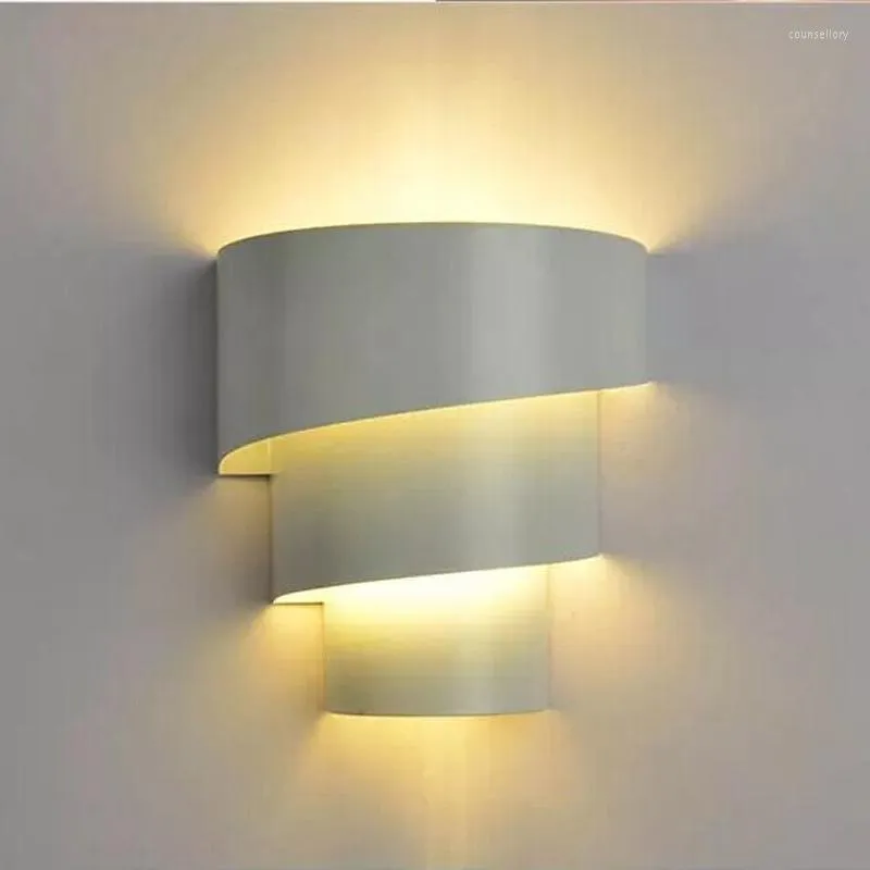 Lampade da parete Lampada a spirale a LED Paese americano Ferro creativo E27 Lampada da comodino per camera da letto Morden Brief Design Lights