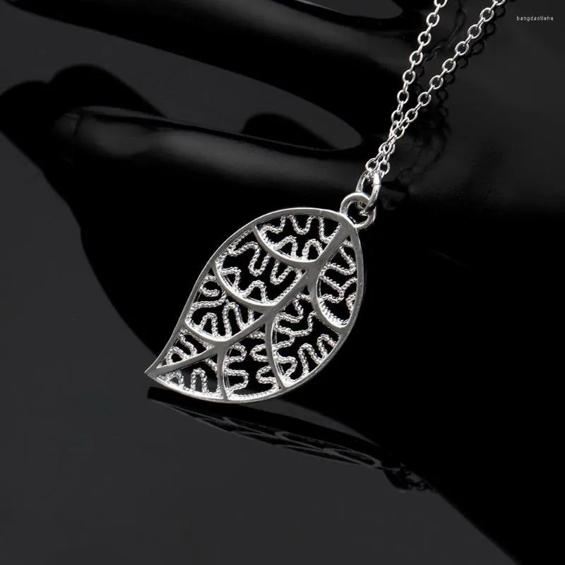 Kedjor Charms 925 Stamped Silver Leaf Pattern Pendant Necklace For Women Holiday Gift Fashion Designer Party Wedding Jewelry