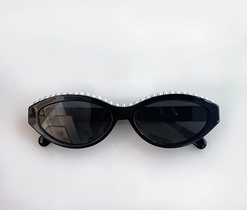 Elegant Black Sunglasses with Pearl Accents Amazon.com: Pearl Cat Eye Sunglasses Women 2024 Luxury  main image 3