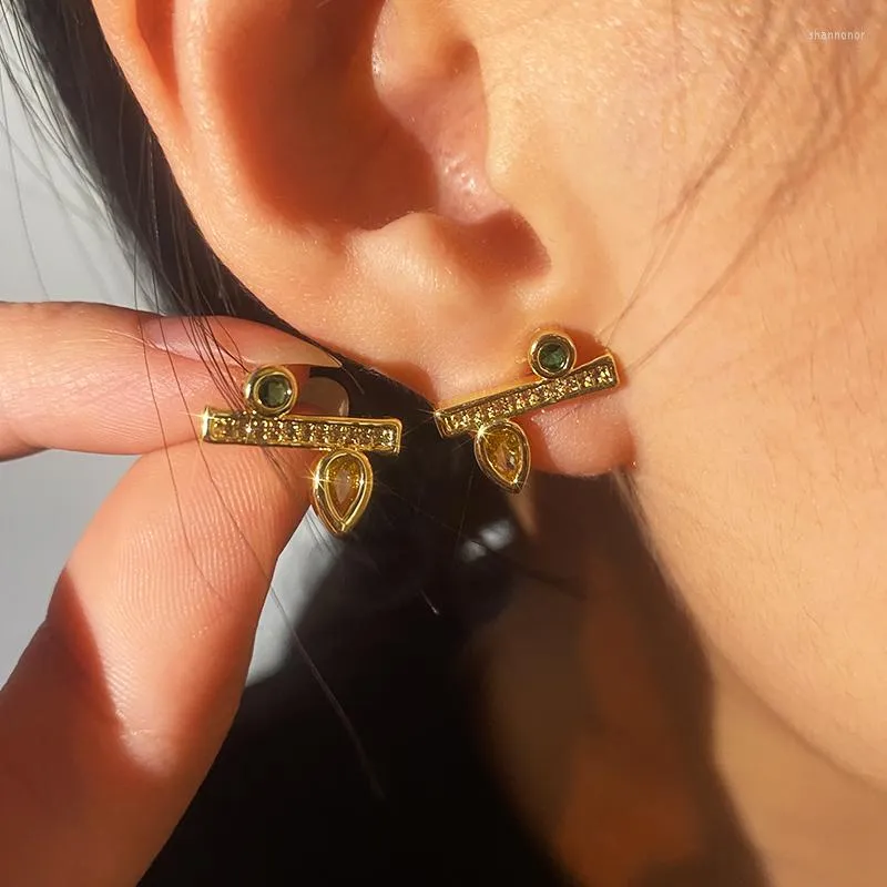 Pendientes de tuerca con forma de tronco de árbol único, Zirconia cúbica, pendiente geométrico de Color dorado para mujer, joyería de moda para bodas y cumpleaños