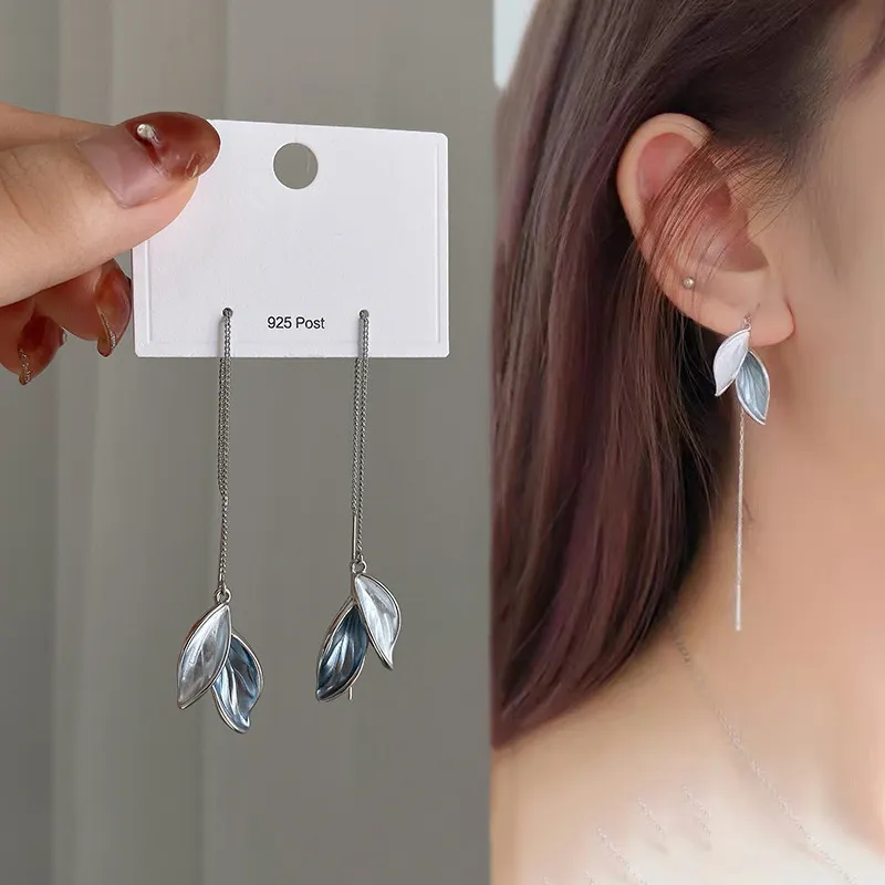 Nya blad Tasselörhängen för kvinnor Creative Metal Simple Drop örhängen Tassel Design Kvinnliga modesmycken