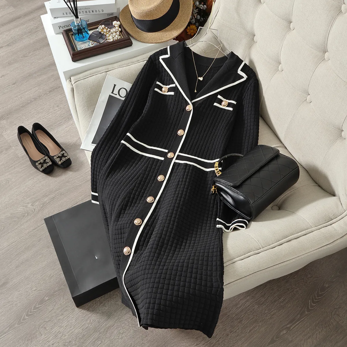 2023 Spring Black / Ivory Contrast Color Panel Packed Dress Long Sleeve hacked-Lapel-knappar Enkelbröstade avslappnade klänningar N2N3015D