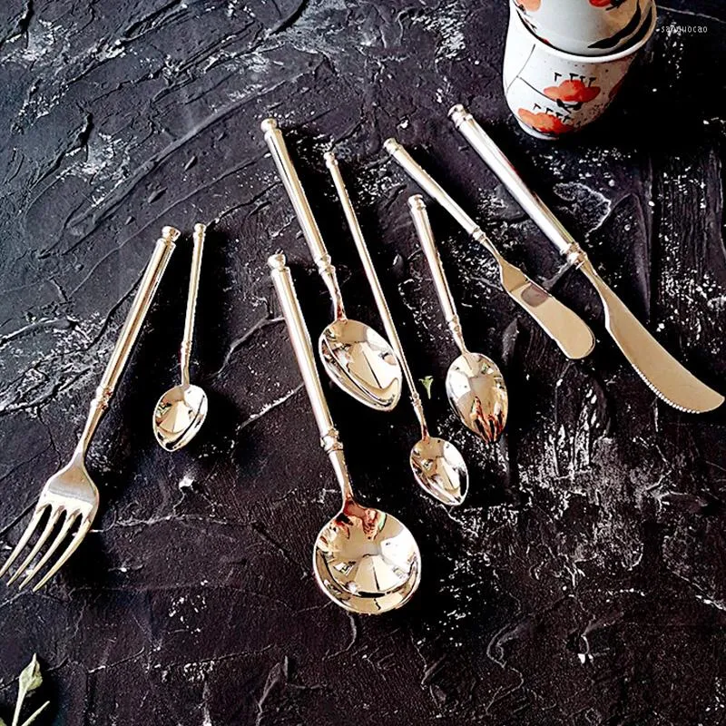 أدوات المائدة مجموعات مصممة عالية الجودة أدوات المائدة مجموعة عشاء زفاف فاخر حلوى شوكة سكين المطبخ القهوة حساء Cocina OS50DS