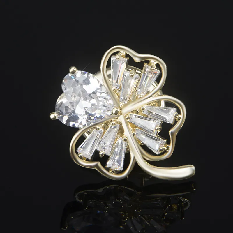 Luxury Crystal Four-leaf Clover Brooches for Women Gold-plated Flower Brooch Pin Clothing Accessories Prom Party Jewelry