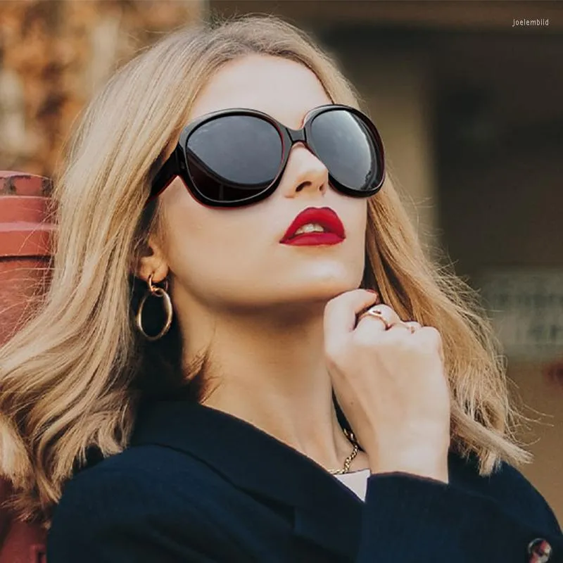 Sunglasses Eyeezi Luxury Woman Eyepieces Designer Vintage Polarized Women Trends Copy Brand Lenses For Girls Brazil