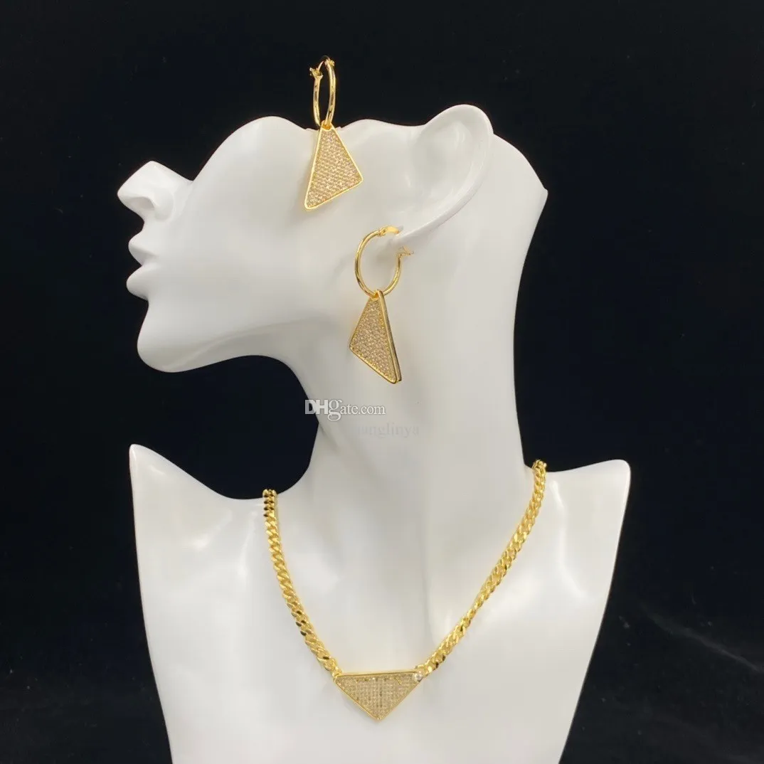 2023 alphabet européen collier simple diamant collier os chaîne boucles d'oreilles ensemble pour les femmes