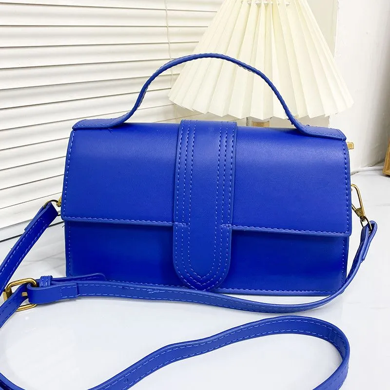 Bolsas de corpo de luxo bolsas pequenas bolsas de designer bolsas de ombro feminino Mini carteira de carteira com cinta longa preta branca c￡qui azul verde amarelo