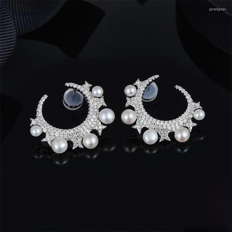 Örhängen 925 Sterling Silver Pearl Cubic Zirconia Star Moon Örhänge Elegant Designer Kvinnor Bröllopssmycken