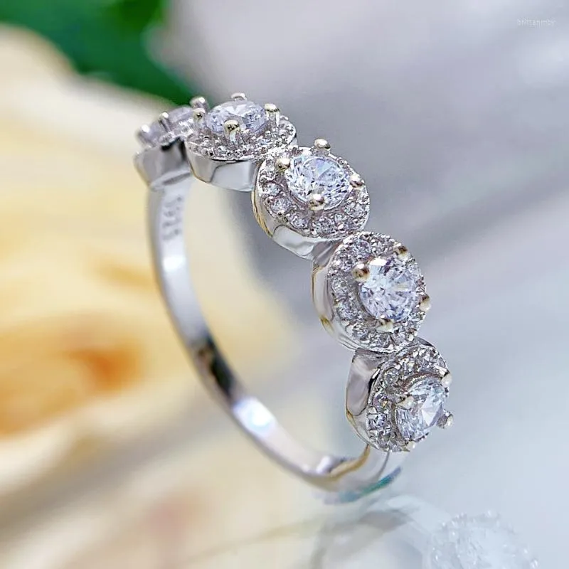 Bagues de cluster Brillant Round Star Bague Simple S925 Sterling Argent en forme d'oeuf en forme de diamant de mariage de mariage de bijoux fins