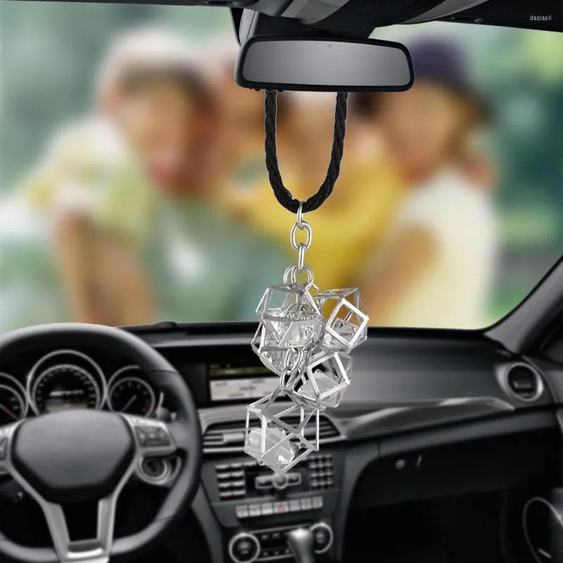 Decorações de interiores Lichains de pingentes de carro lamentam ornamentos de strass de diamante Bling pendurando presentes de decoração de espelho de vista traseira automática