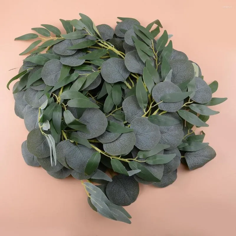 Guirlande de vigne artificielle en plastique, fleurs décoratives, feuilles de saule d'eucalyptus, couronne de plantes vertes pour maison, fête de mariage, jardin