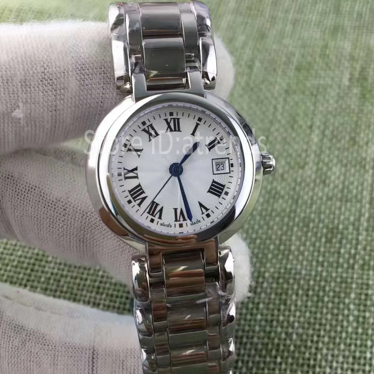 Top Fashion Quartz Watch Watch Women Srebrna tarcza 27 mm Sapphire Glass Classic Eleganc Design Dristwatch Luksusowy pełny zegar ze stali nierdzewnej 1101