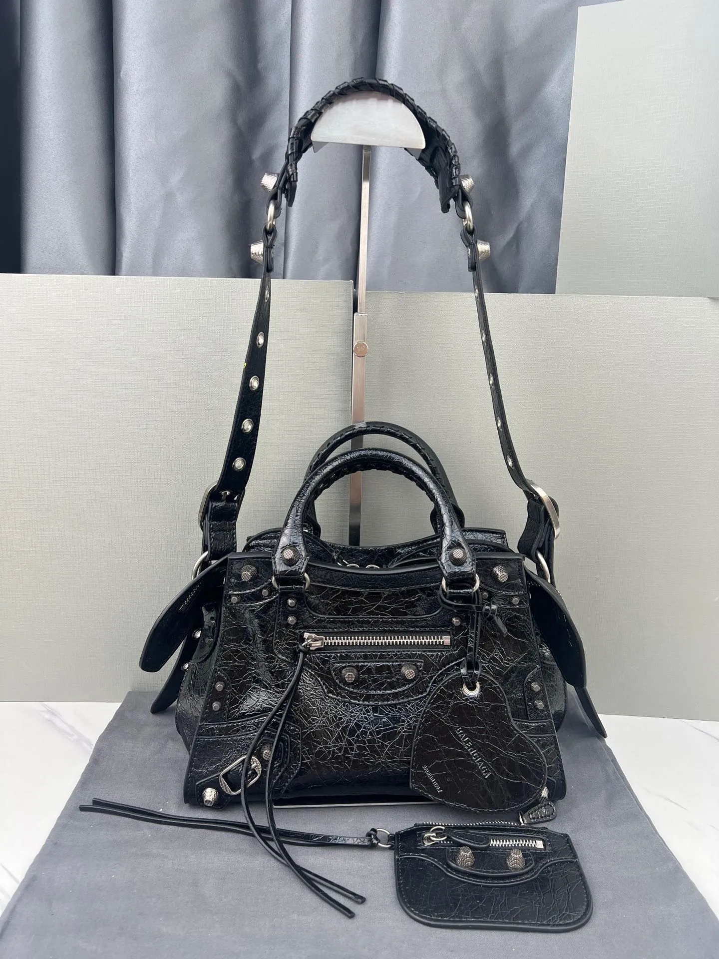 Balenciaga 7A Neo Le Cagole Classic City Bag Xs Mini Motorcycle Handbag  With Mirro Biker And Hourglass Shoulder Crossbody Purse From  Dicky0750lvbag, $71.71 | DHgate.Com