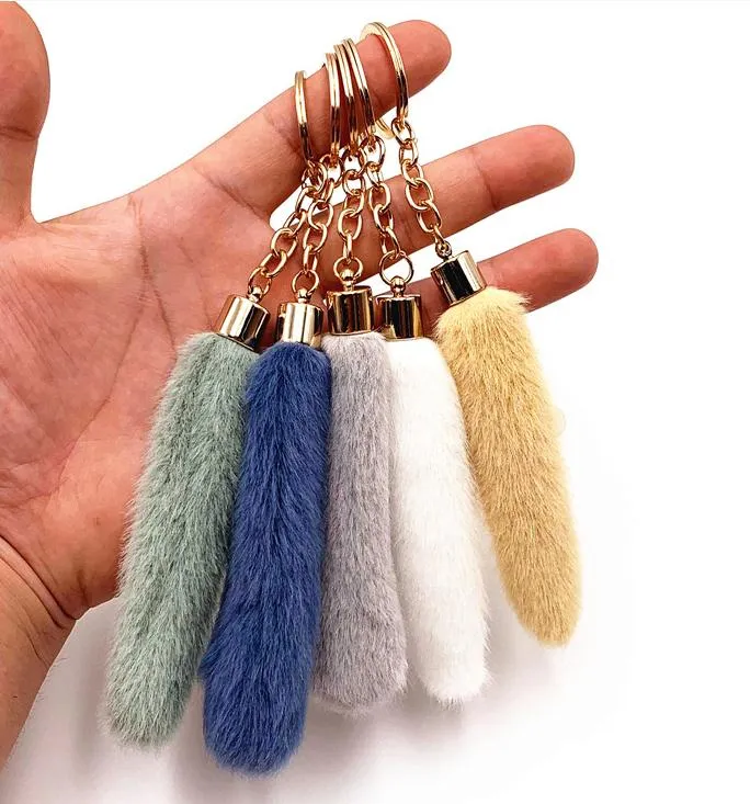 Mignon pompon en peluche porte-clés fête faveur saint valentin dessin animé sac pendentif voiture porte-clés anneau ornements accessoires cadeaux créatifs en gros DE927