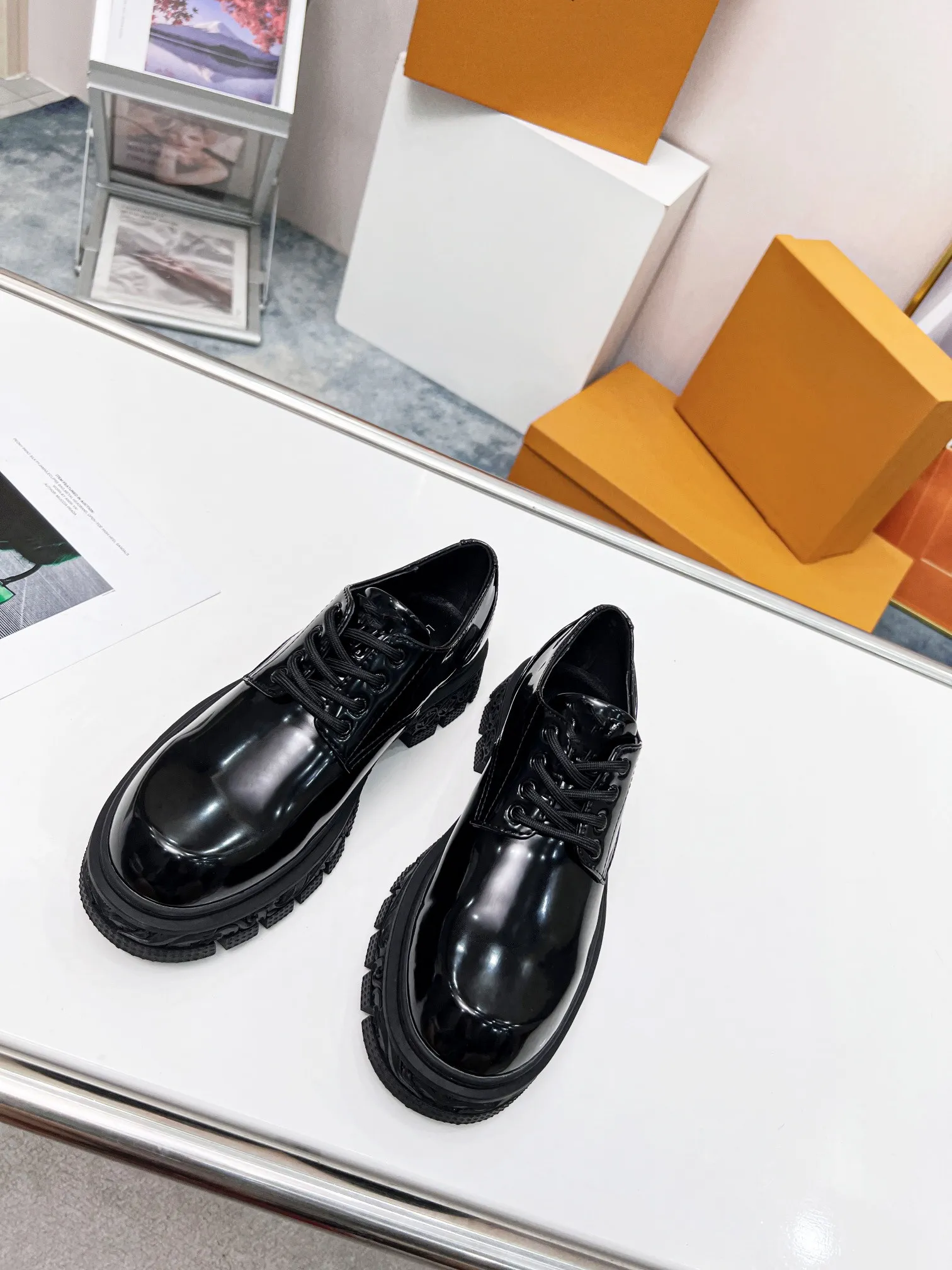 Zapatos L01 Versi￳n de dise￱ador Top Pure Handmade Custom 2022s Nuevo 1v Home Ladies Ladies Casual Shoes