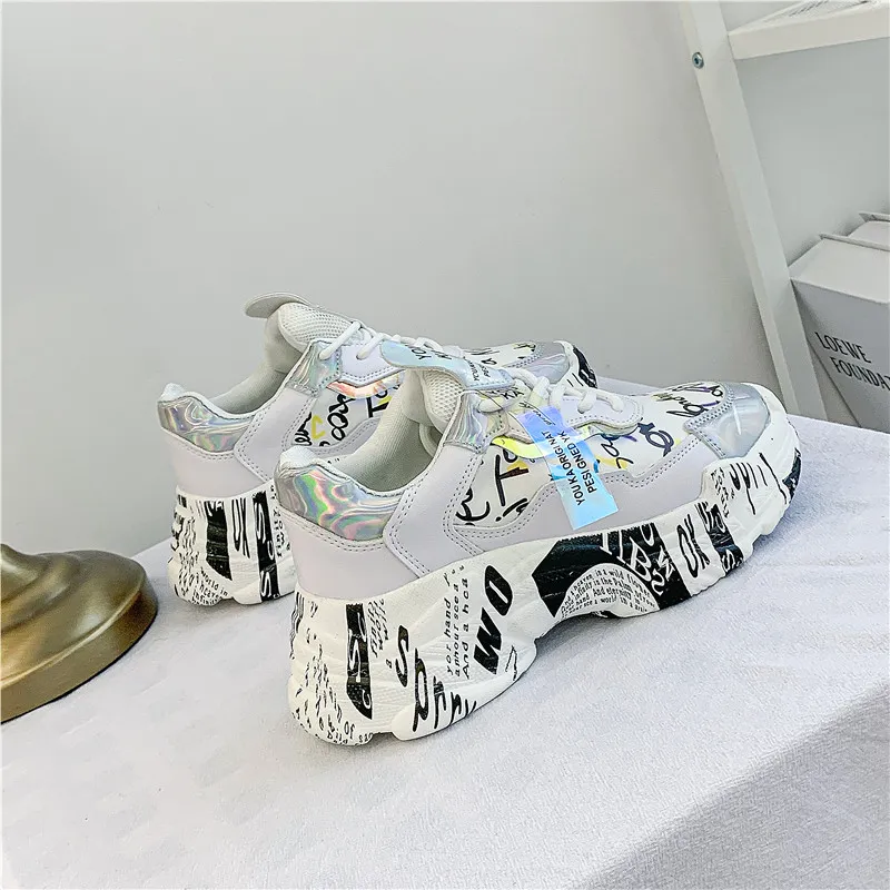 Women Sandals Designer Slides Black White Pink Blue Yellow Green Flats Luxury Womens Trainers Woman Sandal With Box