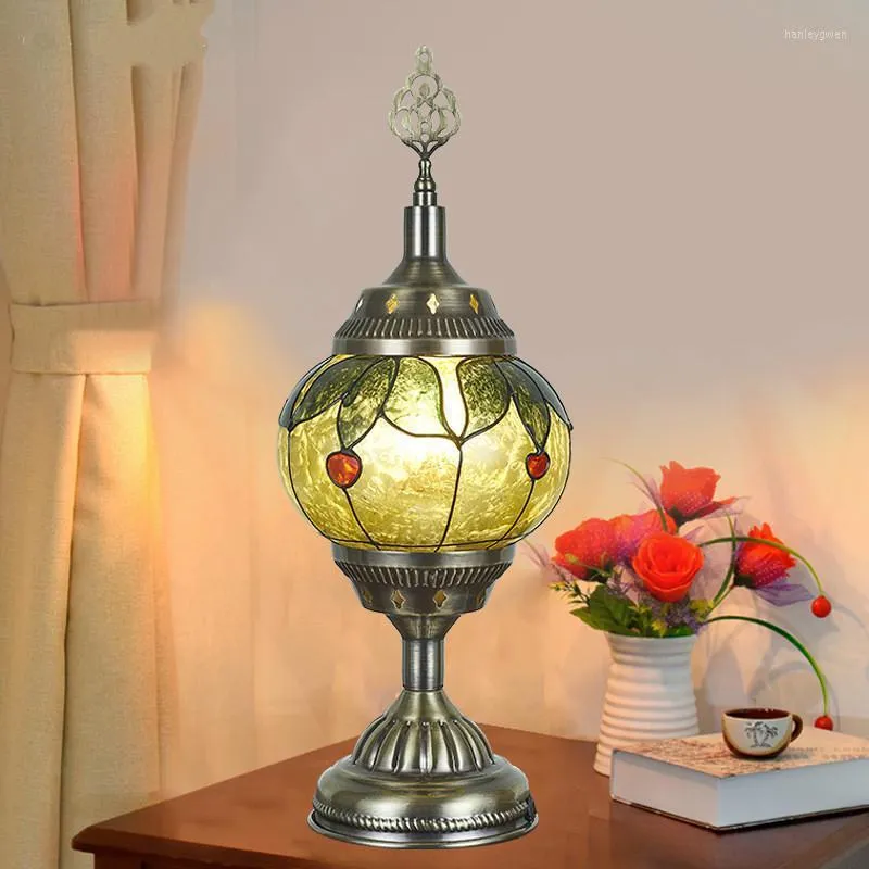 Tischlampen D15cm Türkische Mosaiklampe Vintage Art Home Deco Schreibtischdekoration Goldfarbener Glaslampenschirm Schlafzimmerbeleuchtung