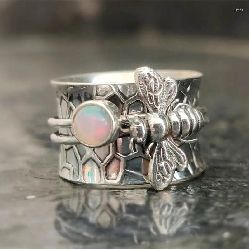 Cluster Rings Fashion Silver Plated Opal Bee Ring Women Meditation Wedding Band For Female Party Jewelry Gifts Her
