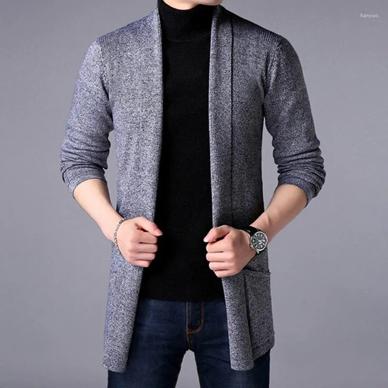 Suéteres masculinos 2023 Spring Moda de moda masculina Com comprimento médio de cor sólida casual e confortável juventude slim fit Knitt Cardigan