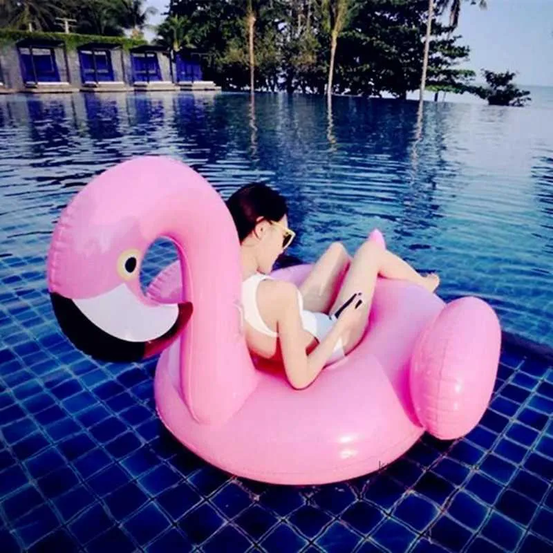 Flamingo swimming ring (1)