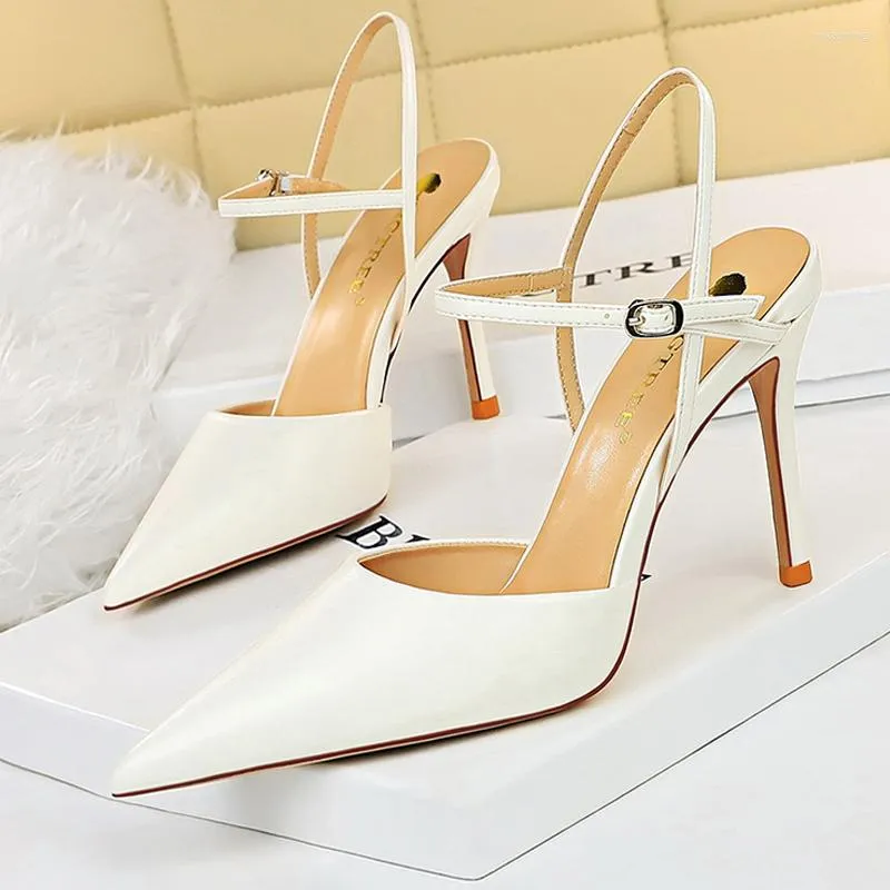 Sandały Buty Bigtree White Women Pu Skórzane obcasy Letnie pięte pompki Sexy Party Stiletto 9,5 cm