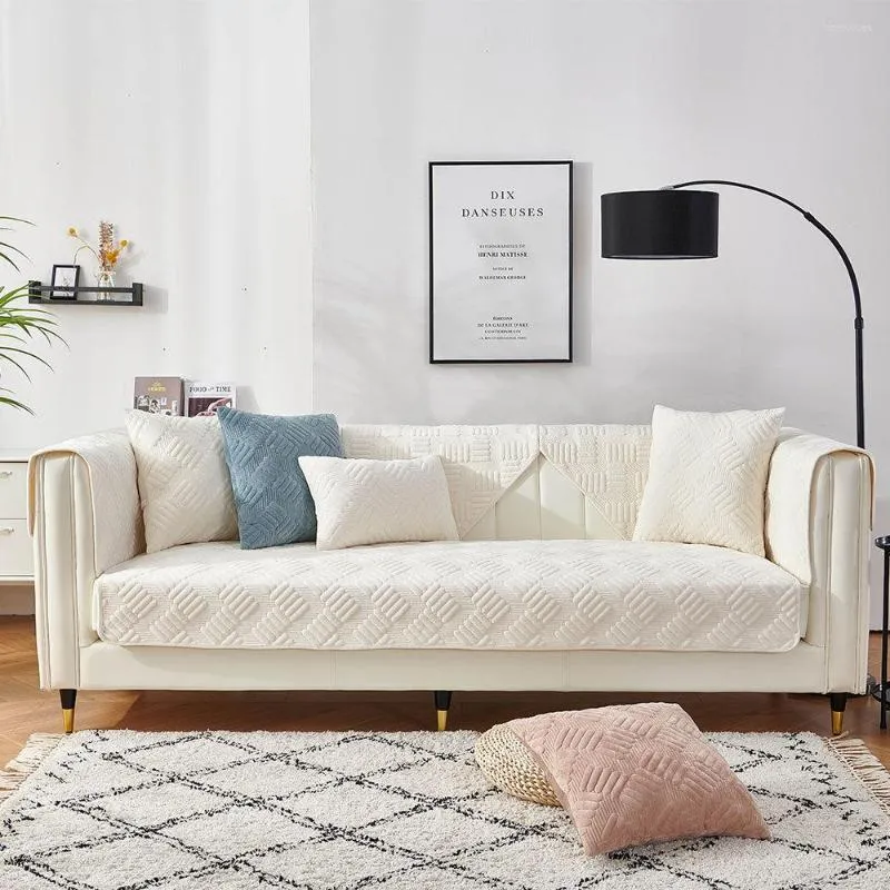 Pokrywa krzesła sofa sofa Poduszka prosta nowoczesna kryształowa aksamitna nie poślizgowa tkanina zimowa krótki pluszowy ręcznik pokrywowy