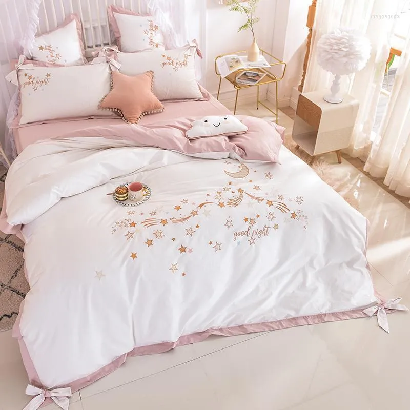 Set di biancheria da letto J1 White Pink Luxury Princess Stars Stars Grum Gruming Girl Set Bowknot Copertina di copertina Foglio di lino