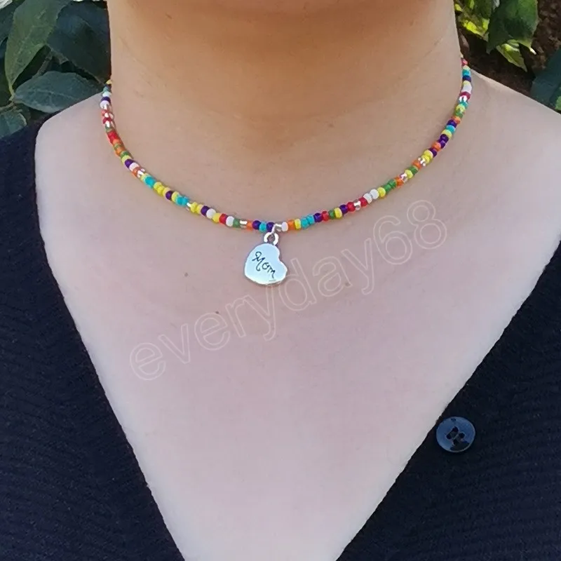 Collana girocollo in perline di boemia per donna Mom lettera collana a ciondolo Colla Clavicle Catelle di gioielli Regali per la festa della mamma