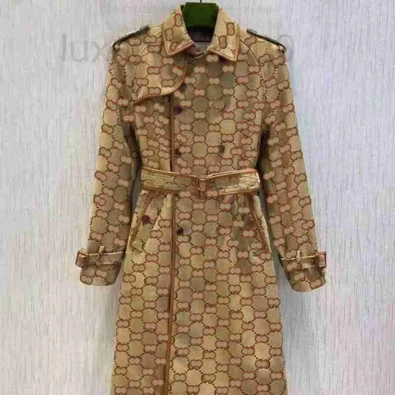 Kvinnors dike rockar Designer E30 Autumn Womens Trench Coats Luxury Women Windbreaker Body Letter Print Jacket Lous Belt Female Long Trenchs 76o8