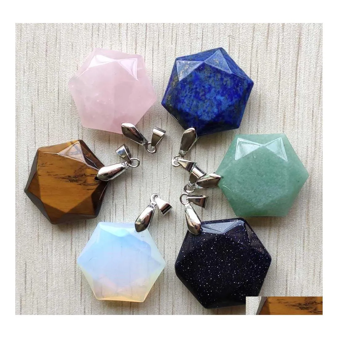 Konst och hantverk blandar Natural Quartz Stone Charms Facetterade hexagonh￤ngen f￶r DIY -halsbandsmycken Tillbeh￶r som g￶r sport2010 Drop DHX0P