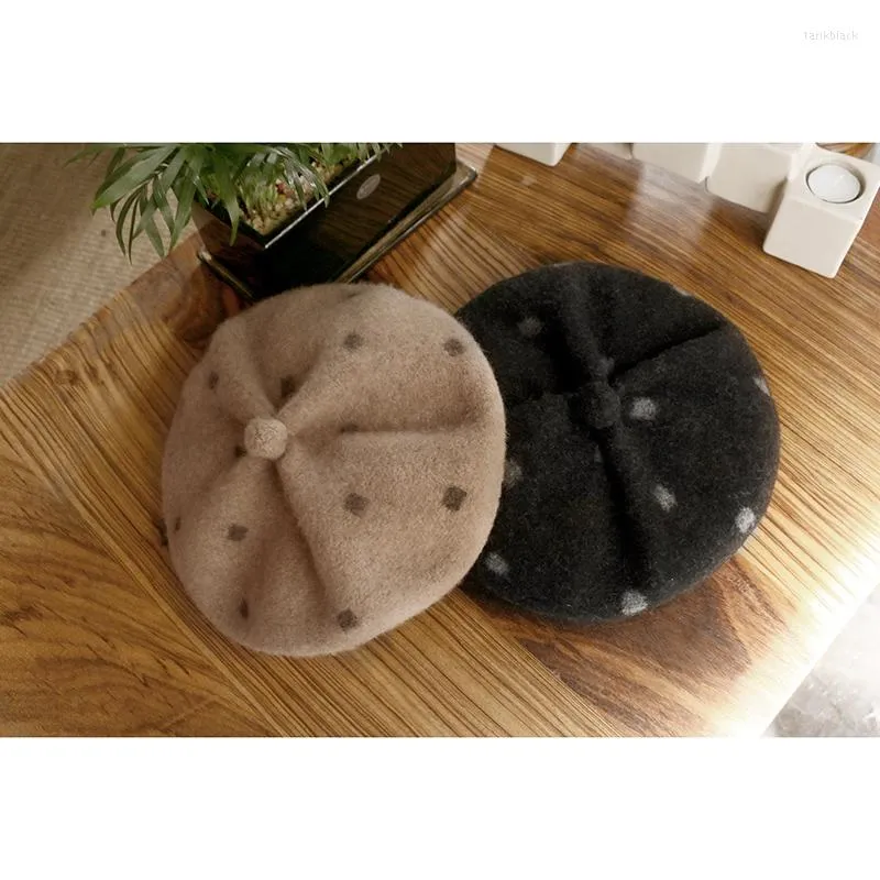 Berets Lady Fedoras Wool Hat Girls Fashion Bert Cap جميلة الإناث قبعات صوف دافئة قابلة للتعديل شتاء القبعات الشتوية A38