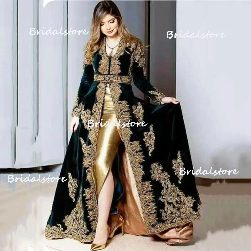 Luxe groene fluwelen avondjurk Dubai 2023 Lange mouw Gold Lace Prom jurken Morrocan Kaftan Muslim Party V Nek Arabische Caftan Abaya Formele kleding Appliques