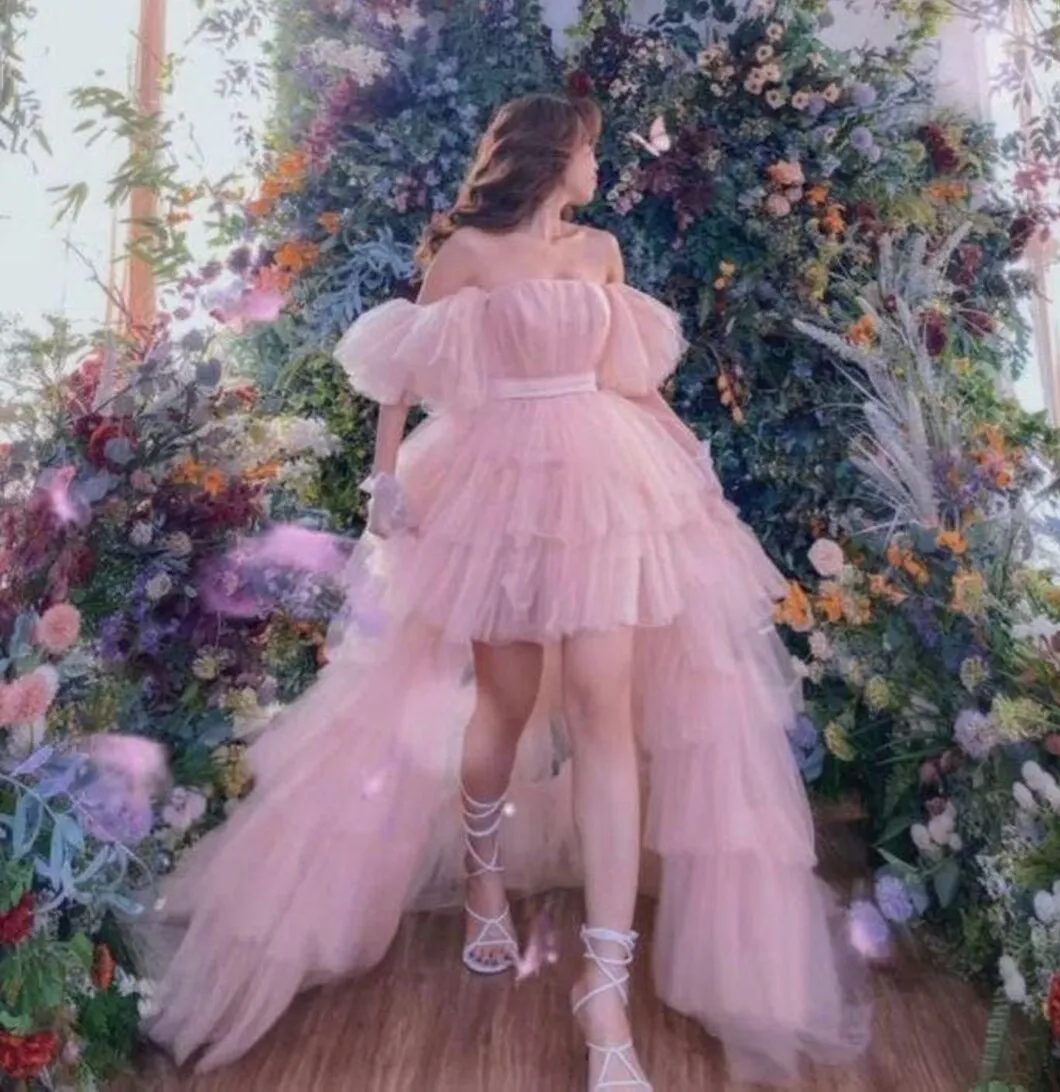 Lyx h￶g l￥g rosa aftonkl￤nning t￥rta tiered tyll en linje b￥t hals cocktail kl￤nningar elegant engagemang prom kl￤nning kvinnor l￥ng fest special tillf￤lle slitage kjol